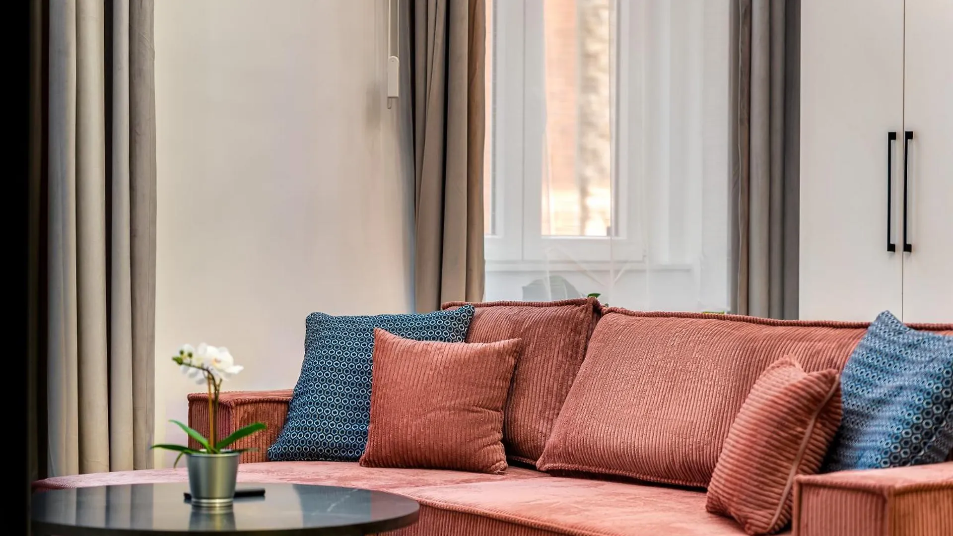 D38 Modern Suite Budapest Hungary
