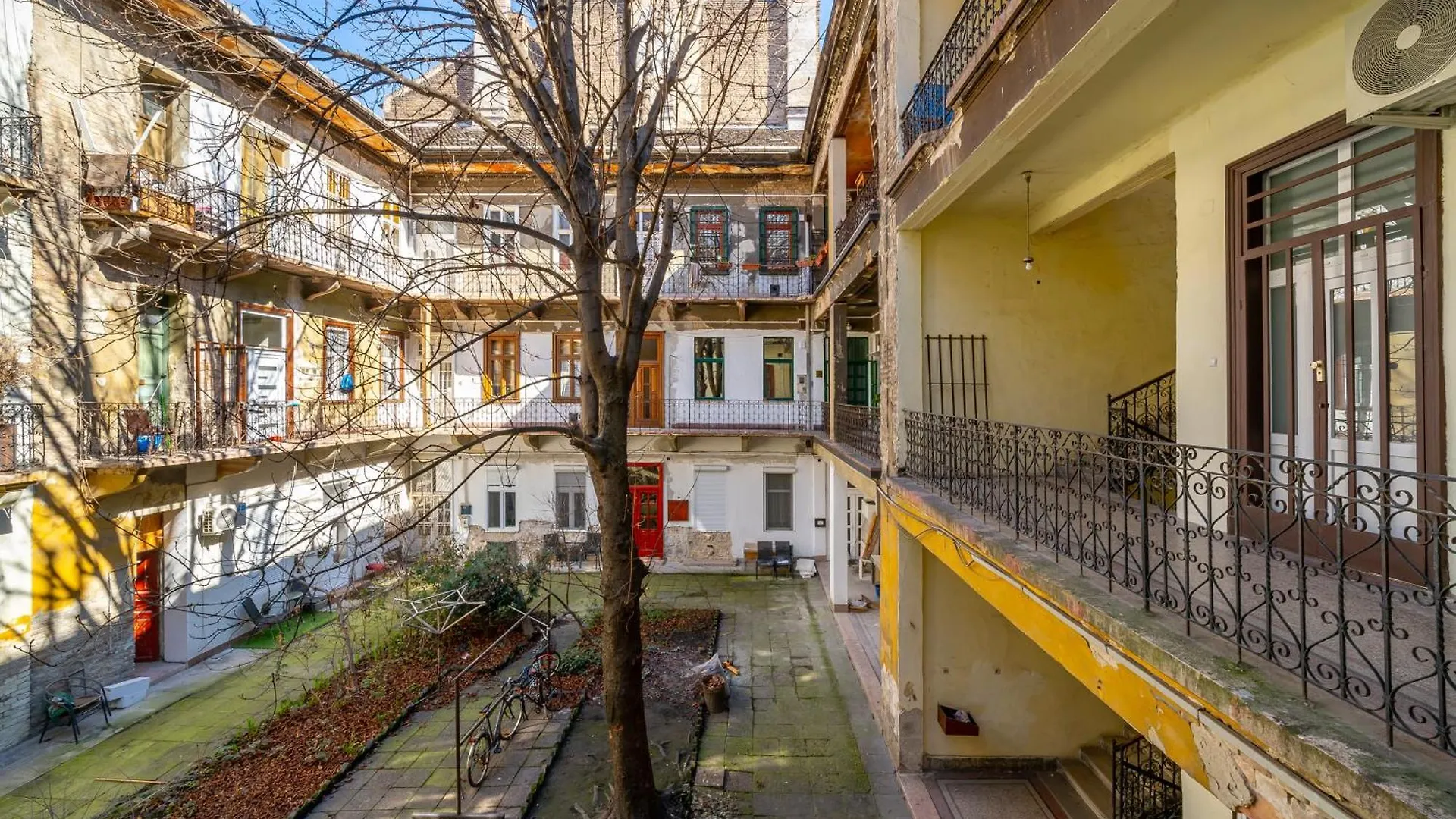 Apartment D38 Modern Suite Budapest